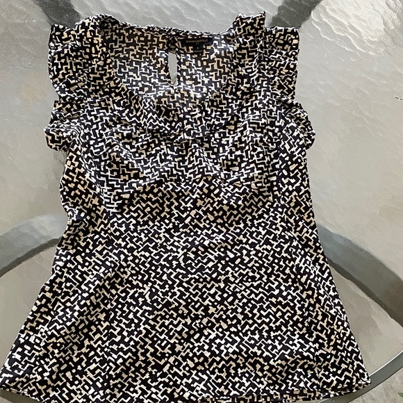 Banana Republic Tops - Banana Republic Black and White Patterned Blouse